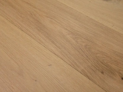 Avalon - Euro Oak Tristan