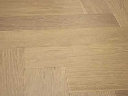 Provence III - Euro Oak Lauron Herringbone