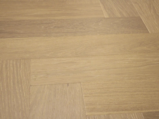 Provence III - Euro Oak Lauron Herringbone