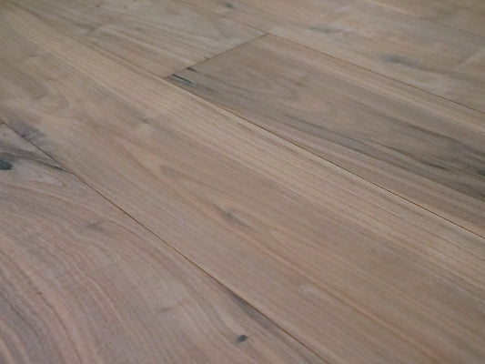 Sylvania - Walnut Clarion