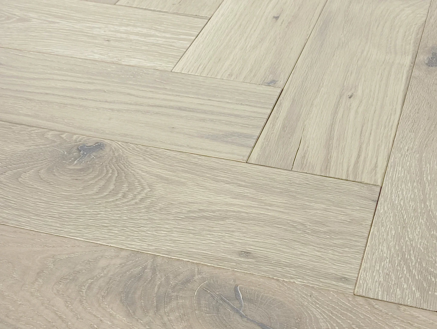 Lago - Como Herringbone